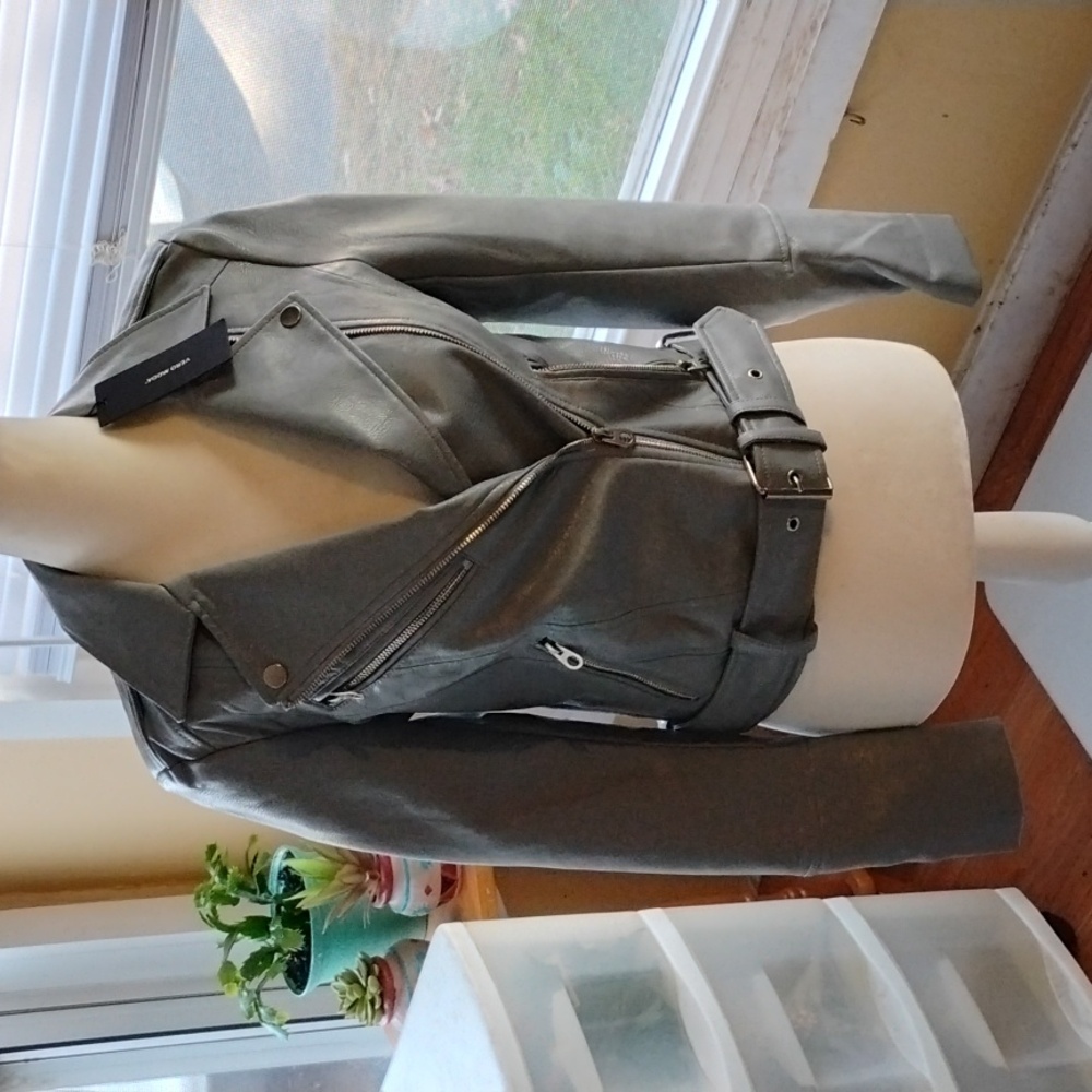 NWT WOMEN'S VERO MODA FAUX LEATHER JACKET